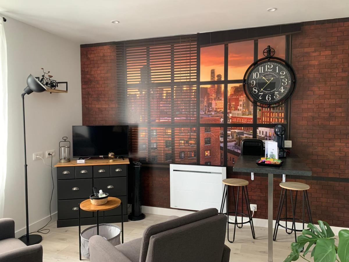 Le Petit Loft - Studio - Wifi - Coeur De Ville - Parking Pont-l'Abbe Exterior photo